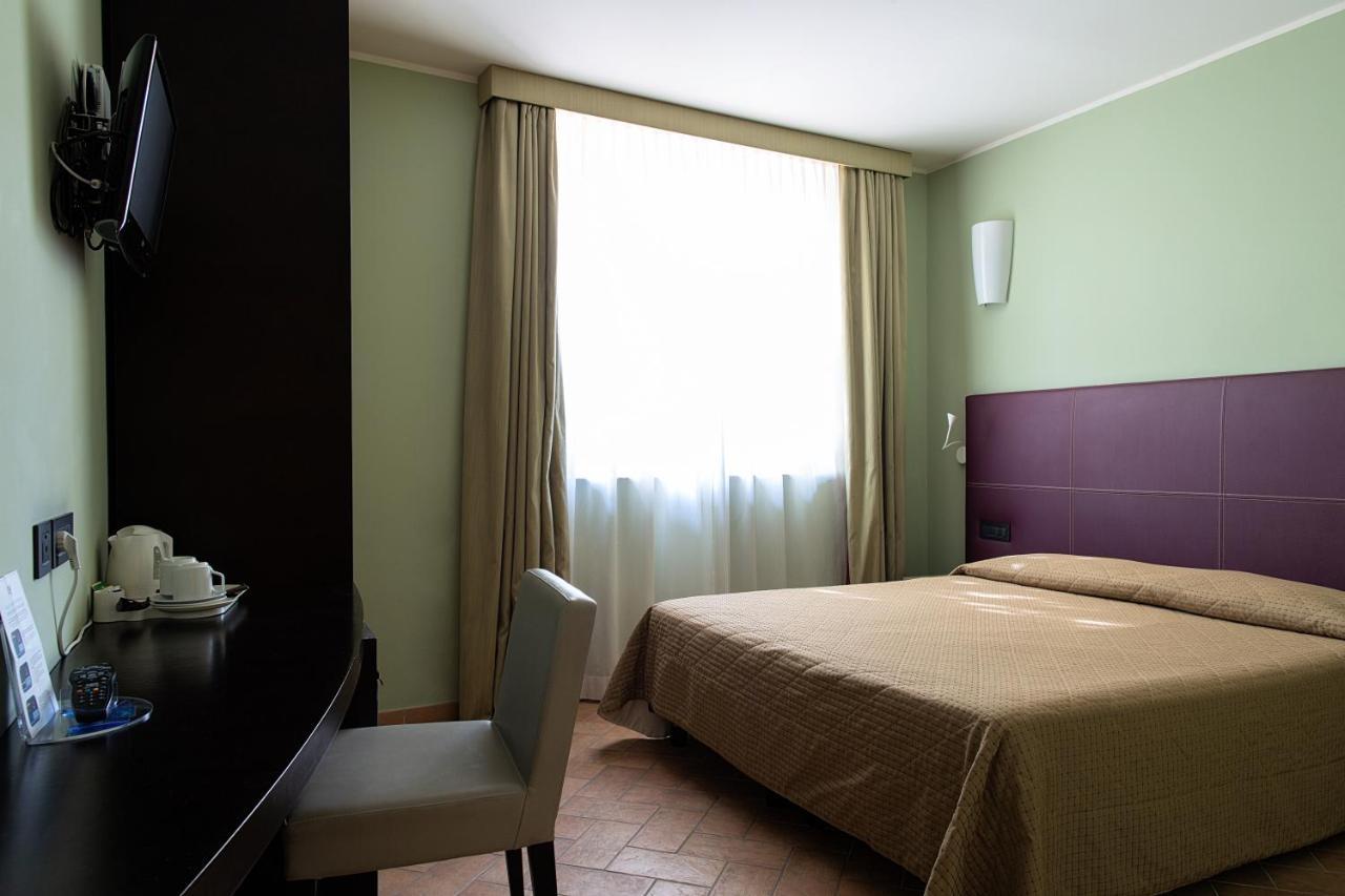 Magione Papale Relais Ξενοδοχείο Λ' Άκουιλα Εξωτερικό φωτογραφία