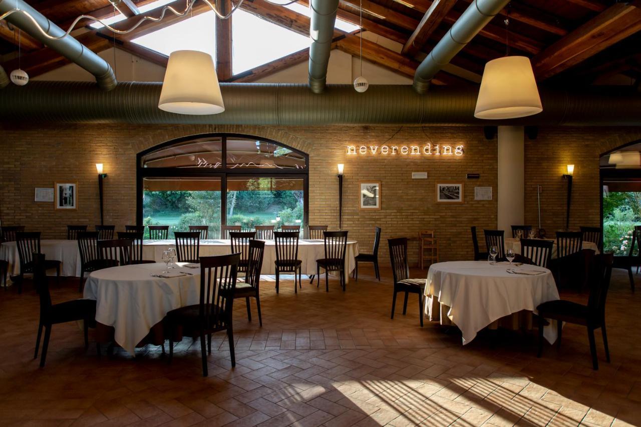 Magione Papale Relais Ξενοδοχείο Λ' Άκουιλα Εξωτερικό φωτογραφία